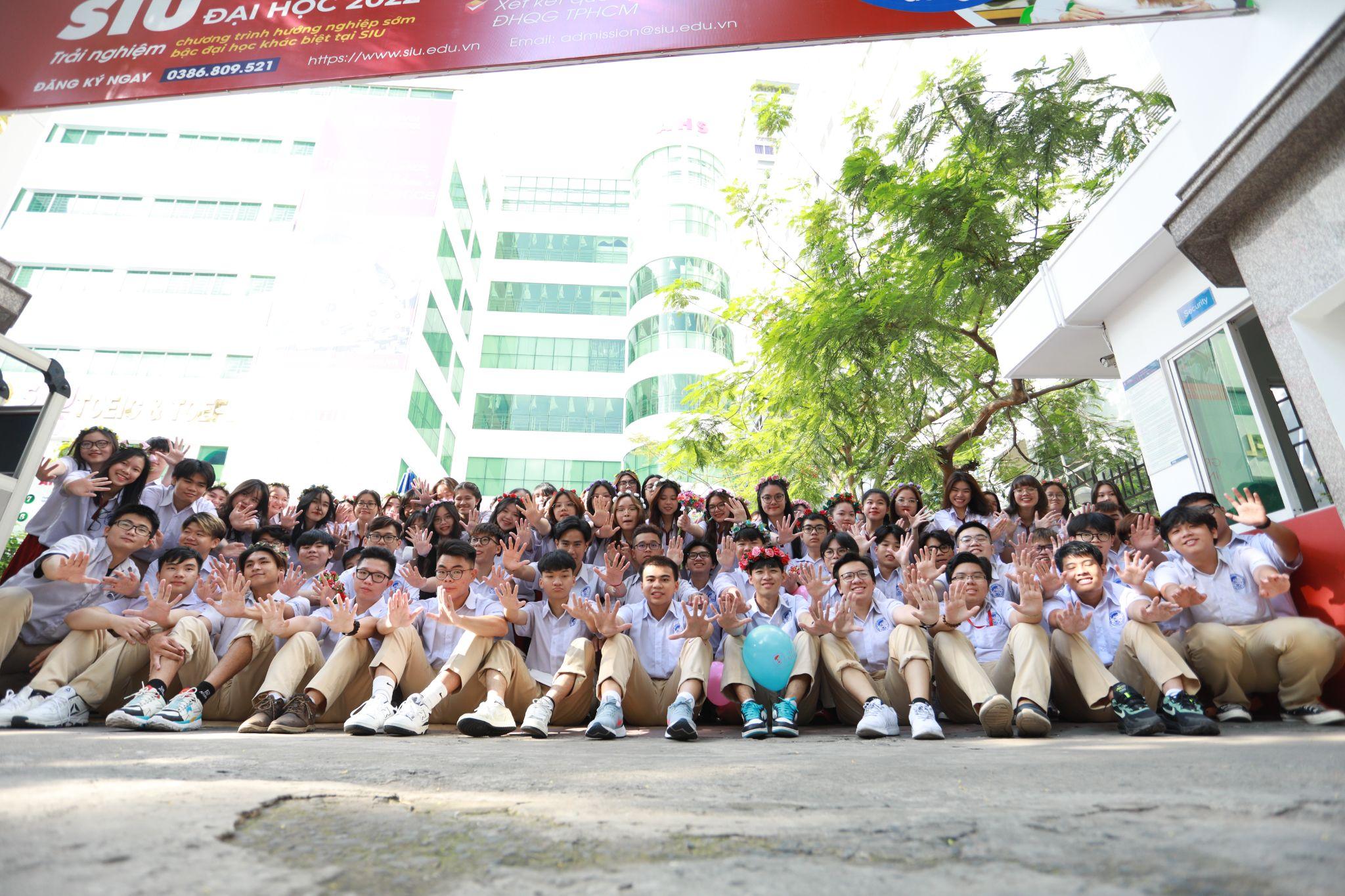 Cùng học sinh Asian School lưu giữ thanh xuân tươi đẹp
