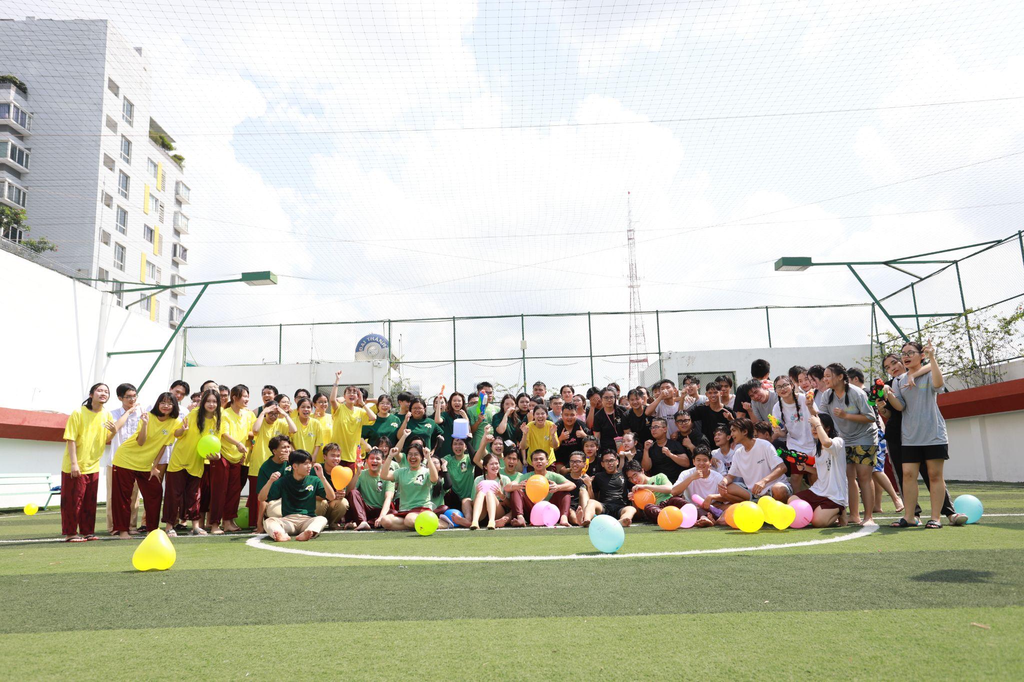 Cùng học sinh Asian School lưu giữ thanh xuân tươi đẹp