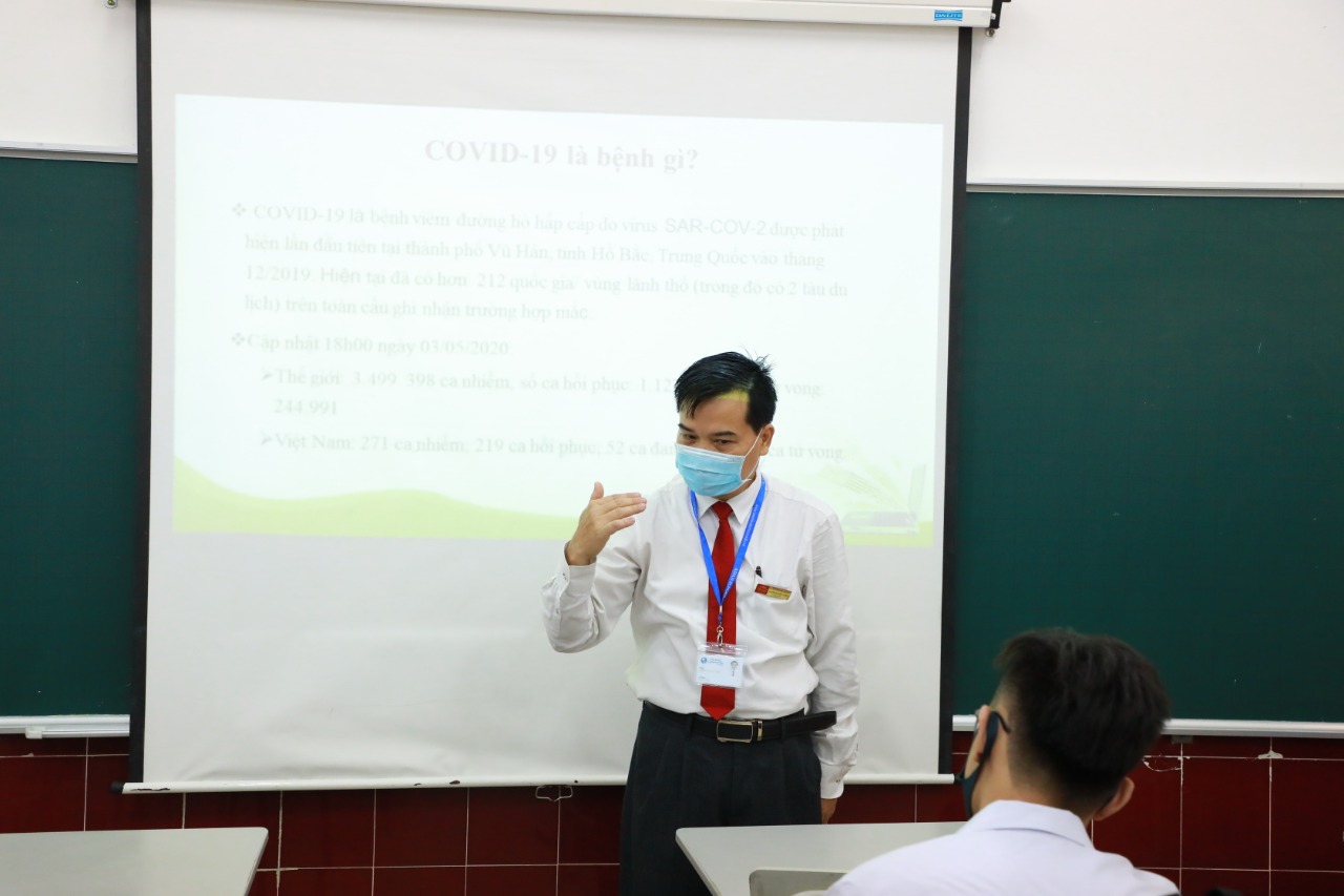 Học sinh Asian School háo hức trở lại trường sau thời gian dài nghỉ học