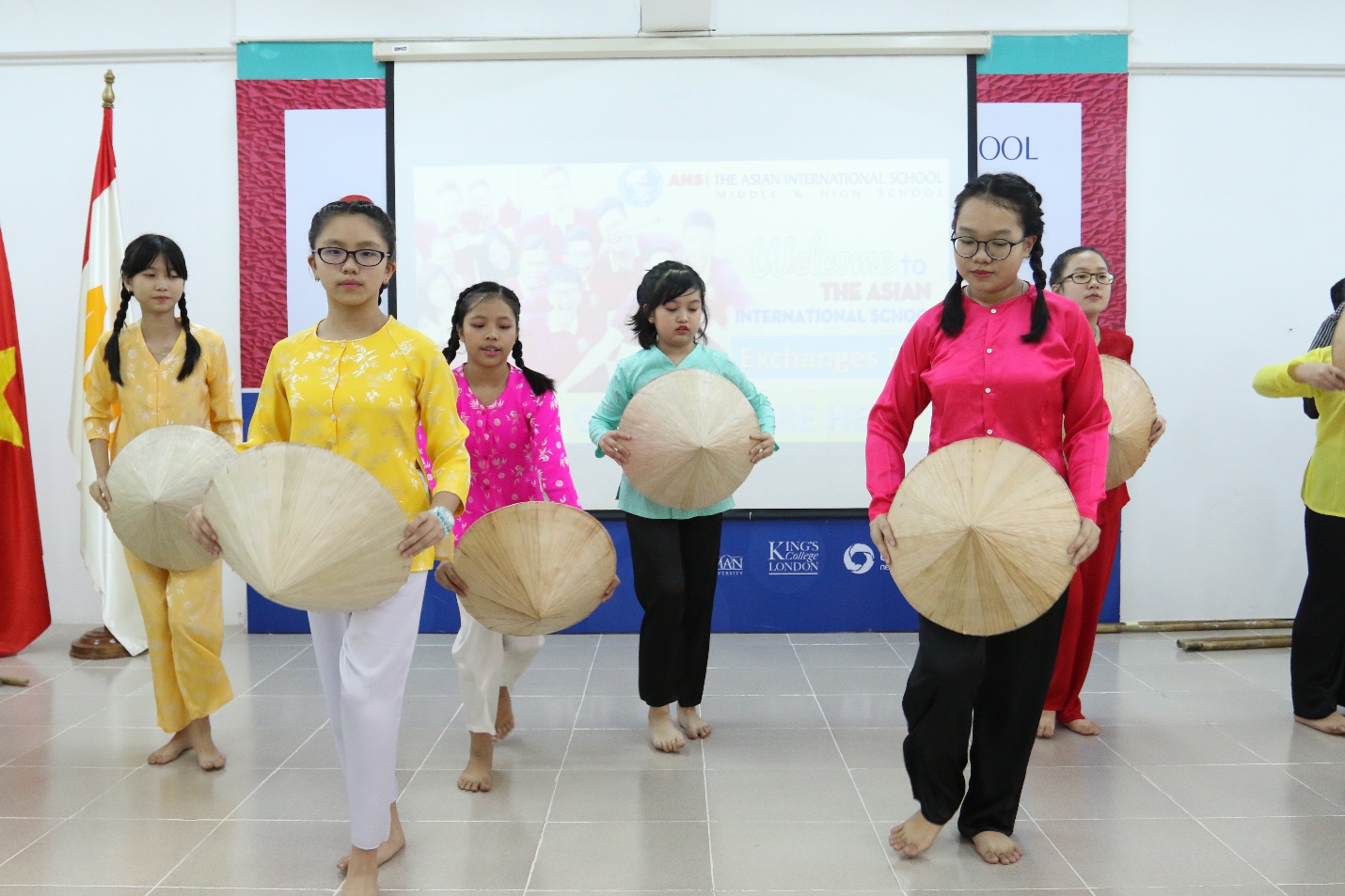 Buổi giao lưu ấn tượng giữa Trường Quốc tế Á Châu và Trường Essington School Darwin