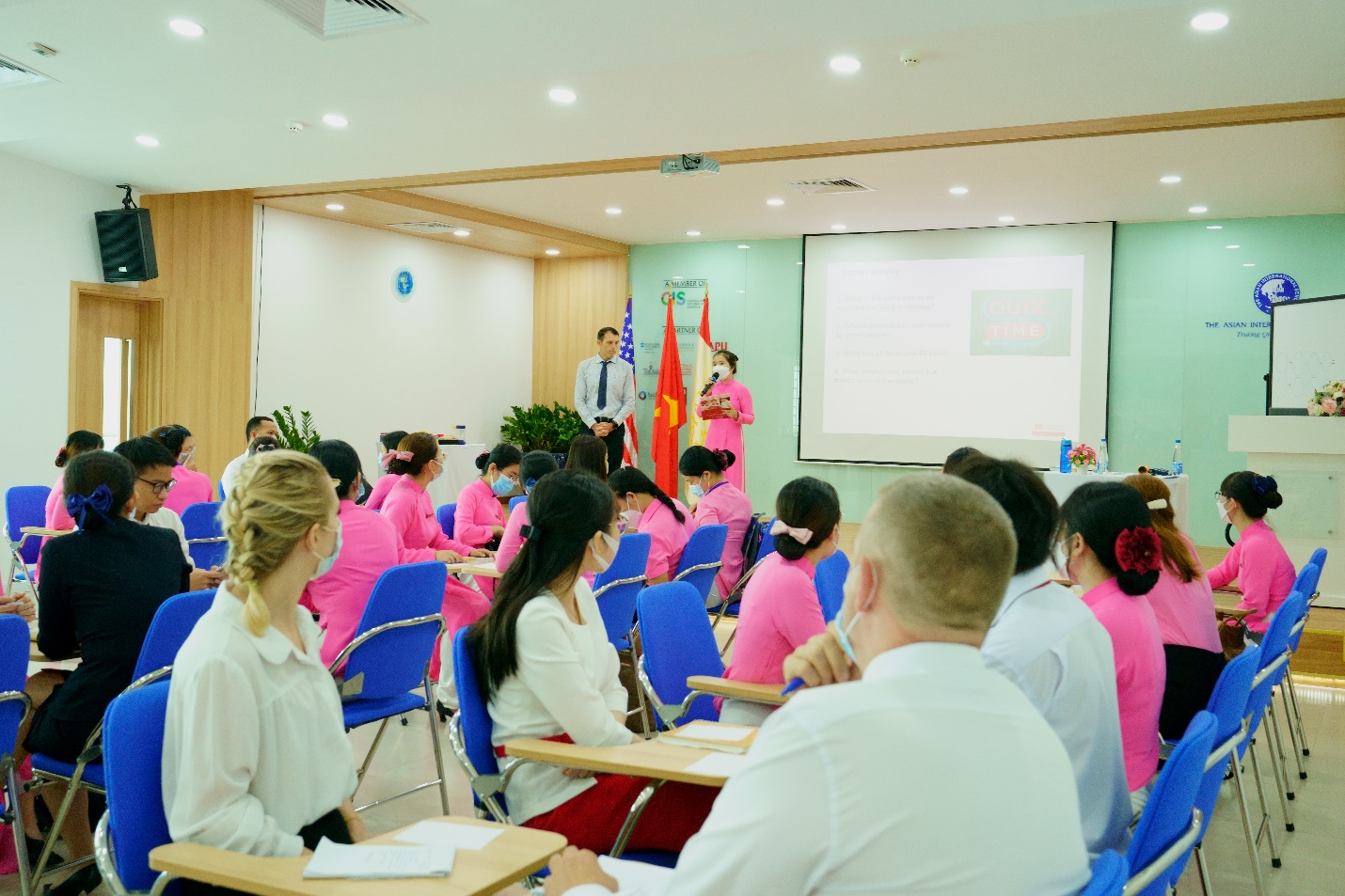 Tập huấn phương pháp giảng dạy môn Maths với chuyên gia từ tổ chức giáo dục Macmillan Learning