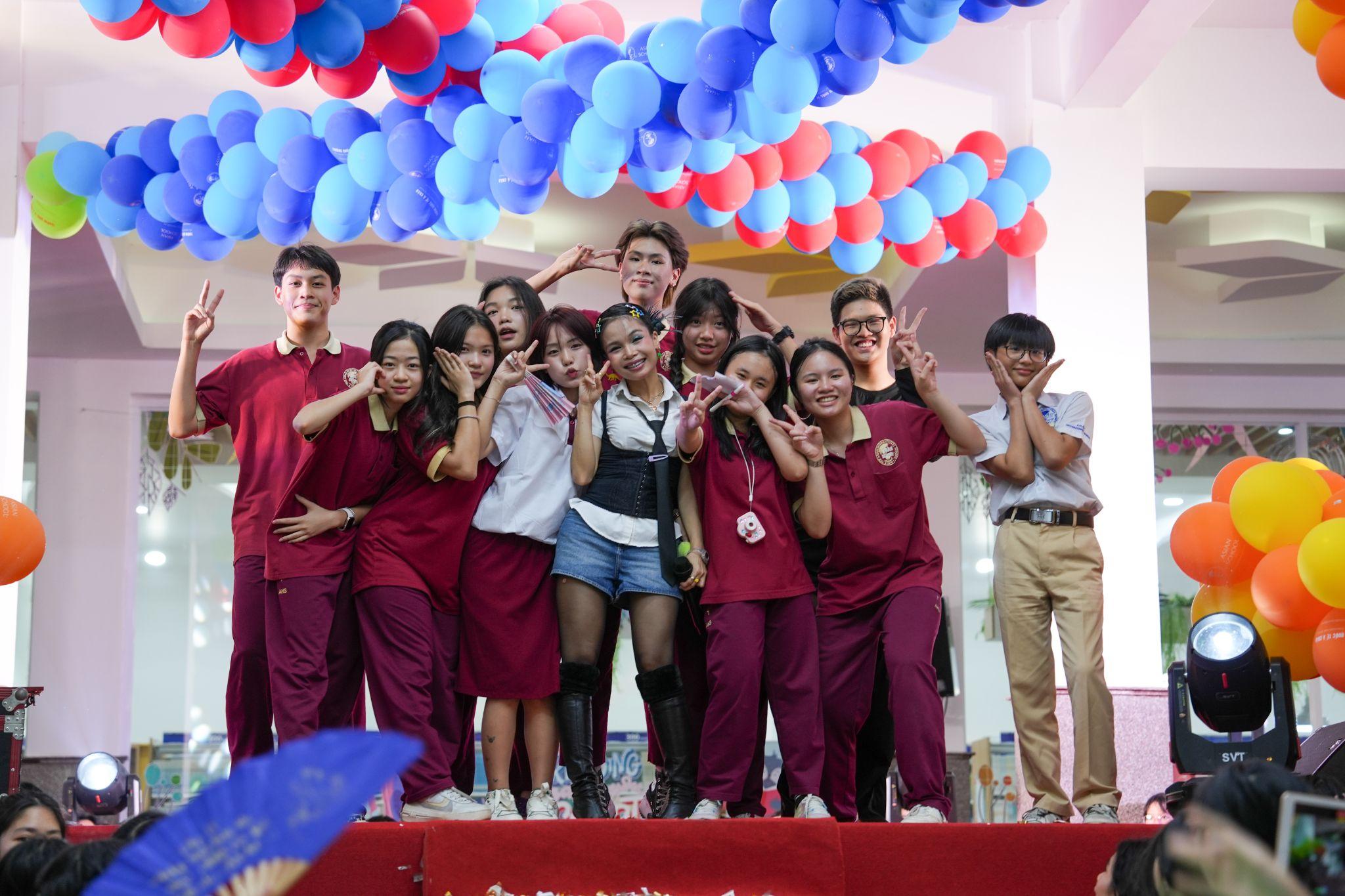 Bùng nổ cảm xúc tại Singing With Stars 2024<img src='/App_Themes/Default/Images/iconnew.gif' alt='' />