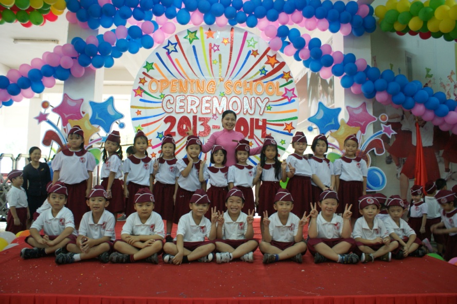 Trường Quốc tế Á Châu tưng bừng khai giảng năm học mới 2013 – 2014